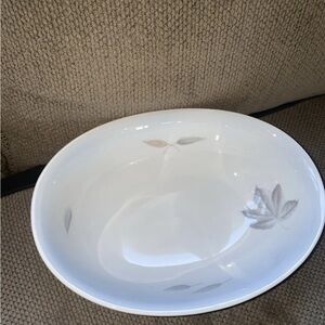 RARE - B&G Bing & Grondahl kjøbenhavn Denmark 92 Teapot - Falling Leaves Autumn